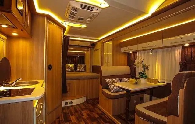 RV & Mobile Cinema — scene photo placeholder, upload in admin